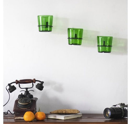 Load image into Gallery viewer, Hand Crafted Vat69 Planters with Iron Stand Set of thee