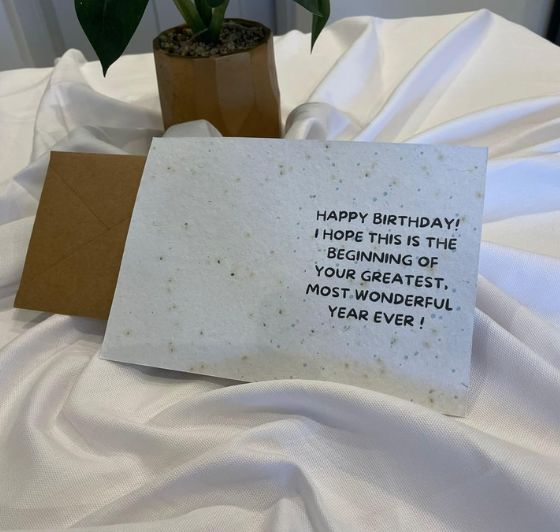 Plantable Seed Paper Birthday Card β Bee Cute Eco Friendly Greeting Card with Basil Seeds